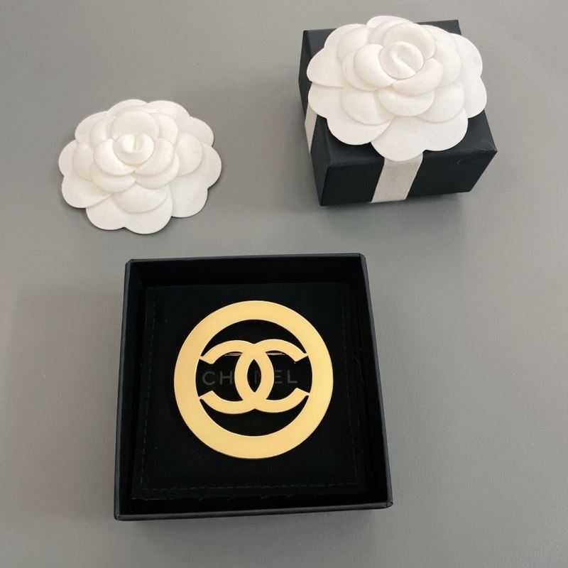 Chanel Brooches - Click Image to Close